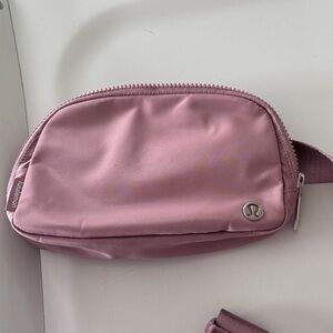 Lululemon Athletica Light Pink (Mauve) 1L Everywhere Bag